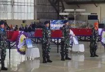 4 Prajurit Korban Pesawat Super Tucano Dimakamkan di 2 Tempat Berbeda 4 Prajurit korban pesawat Super Tucano dimakamkan di dua tempat yang berbeda.