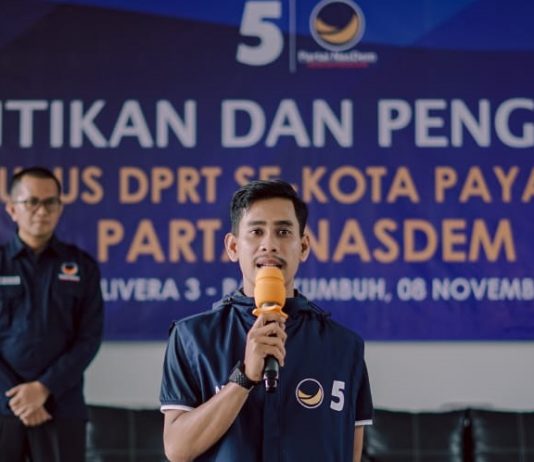 Profil Budi Ramadhon Sosok Pembawa Aspirasi Pendidikan untuk Kota Pariaman dari NasDem Budi Ramadhon, seorang anak muda asli Desa Air Santok, Pariaman Timur.