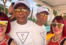 Doddy Sudrajat Peluk Barbie Kumalasari di Tepi Laut, Bikin Netizen Iri Indosiana.com - Kemesraan antara Doddy Sudrajat dan Barbie Kumalasari kembali memicu perbincangan di ranah maya.