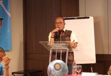 Ketua DPRD Sumbar Soroti Hidup Sederhana Tokoh Pemikir Nasional Asal Sumatera Barat Ketua DPRD Sumatera Barat, Supardi menyoroti kehidupan sederhana yang dijalani oleh tokoh-tokoh nasional asal Sumatera Barat dalam pidatonya pada acara Bimbingan Teknis DPRD Sumbar tentang Strategi Pemenangan Pemilu 2024 di Jakarta, Selasa (28/11/2023).