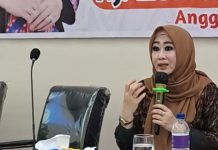 Anggota Komisi X DPR RI Lisda Hendrajoni Sosialisasikan Bantuan Pendidikan Program Indonesia Pintar (PIP) Anggota Komisi X DPR RI, Lisda Hendrajoni, memberikan apresiasi terhadap keputusan tegas yang diambil oleh UGM. Lisda menyatakan bahwa tidak ada toleransi terhadap pelaku pelecehan seksual, terutama di lingkungan pendidikan seperti kampus.
