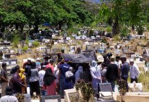 4.800 Makam di Kota Padang Terancam Terhimpit Tunggakan Retribusi Masalah serius muncul di Kota Padang, Sumatera Barat, di mana sekitar 4.800 makam tersebar di tiga Tempat Pemakaman Umum (TPU) berpotensi terhimpit akibat tunggakan retribusi.