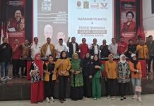 Kampanye Tanpa Capres Cawapres: Rano Karno Sorot Ganjar-Mahfud Indosiana.com - Rano Karno, anggota DPR RI dan anggota Tim Pemenangan Daerah (TPD) untuk pasangan Ganjar Pranowo dan Mahfud MD, menyoroti tantangan kampanye yang mereka hadapi di Provinsi Banten.
