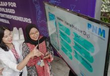 Telkomsel dan PNM Meluncurkan Program Digitalisasi untuk Pemberdayaan Perempuan Pelaku Usaha Ultra Mikro Telkomsel telah menjalin kemitraan strategis dengan PT Permodalan Nasional Madani (PNM) guna memperkuat digitalisasi Program PNM Membina Ekonomi Keluarga Sejahtera (Mekaar).