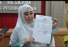 Lisda Hendrajoni Laporkan Fitnah Kampanye Hitam, Kapolres Pesisir Selatan: Proses Penyelidikan Anggota Komisi X DPR RI, Lisda Hendrajoni, telah melaporkan dugaan fitnah dan pencemaran nama baik yang dialamatkan kepadanya oleh sejumlah oknum melalui media sosial WhatsApp Grup.