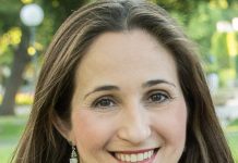 Disparitas Ras Partisipasi Pemilih saat Pemilu di Amerika Serikat MINDY ROMERO, ASSISTANT PROFESSOR (RESEARCH), USC SOL PRICE SCHOOL OF PUBLIC POLICY